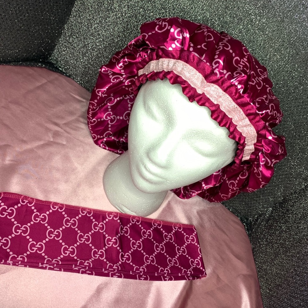 Bonnets - Picture 2 of 6